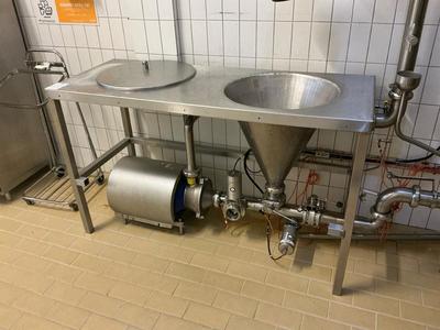 Overview picture of Powder mixing station